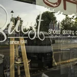reflections in phone photography